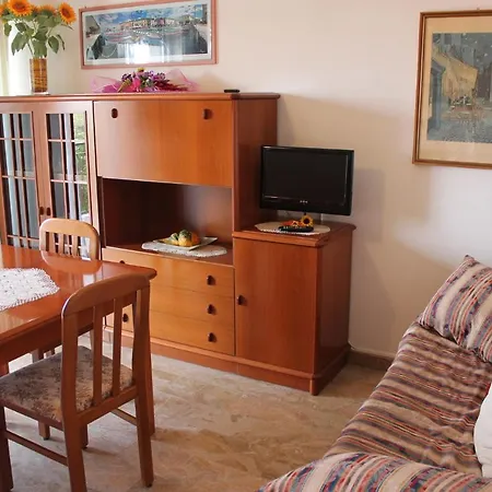 In Lazise/gardasee 21949 Apartament *